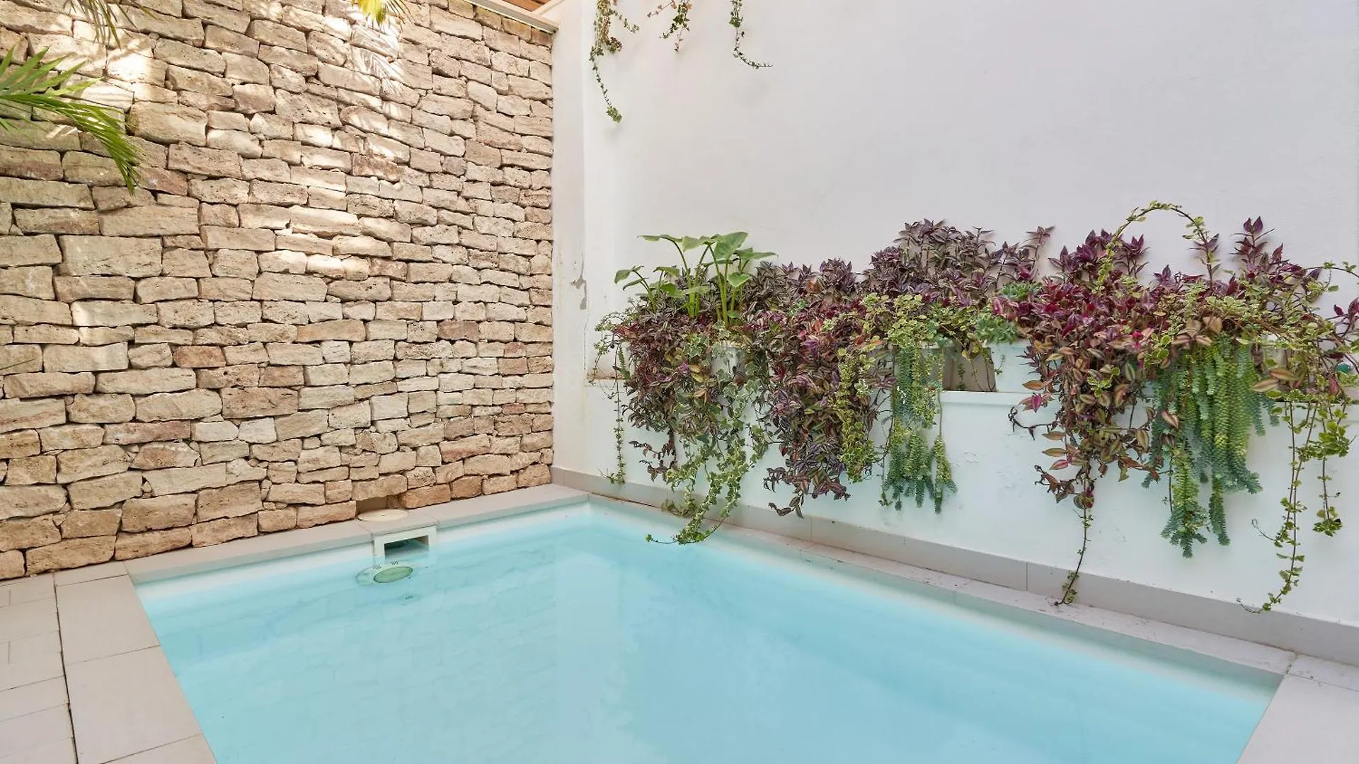 Luxury Apartment In Nerja
